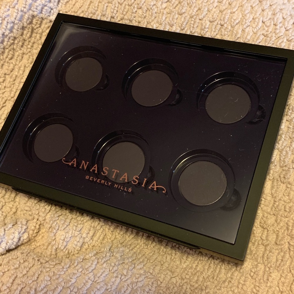 ABH empty singles palette